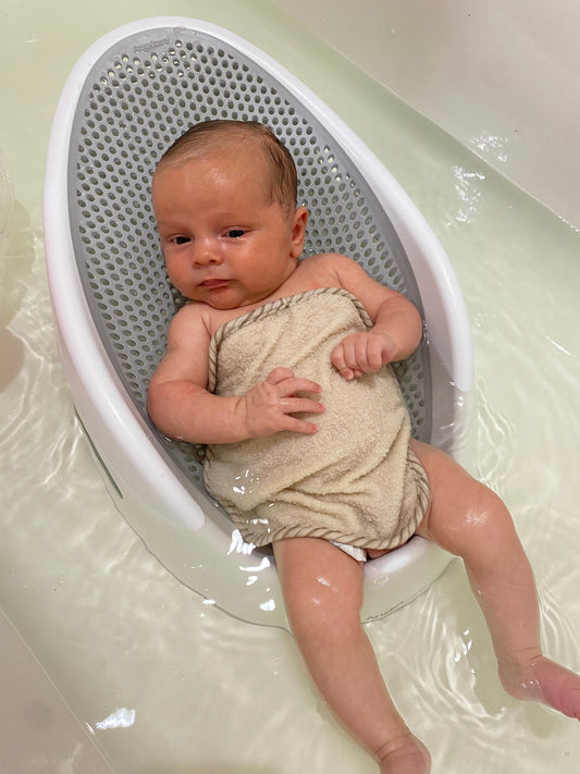 Bath Time Safety: How to Introduce Water Calmly and Safely From the Start